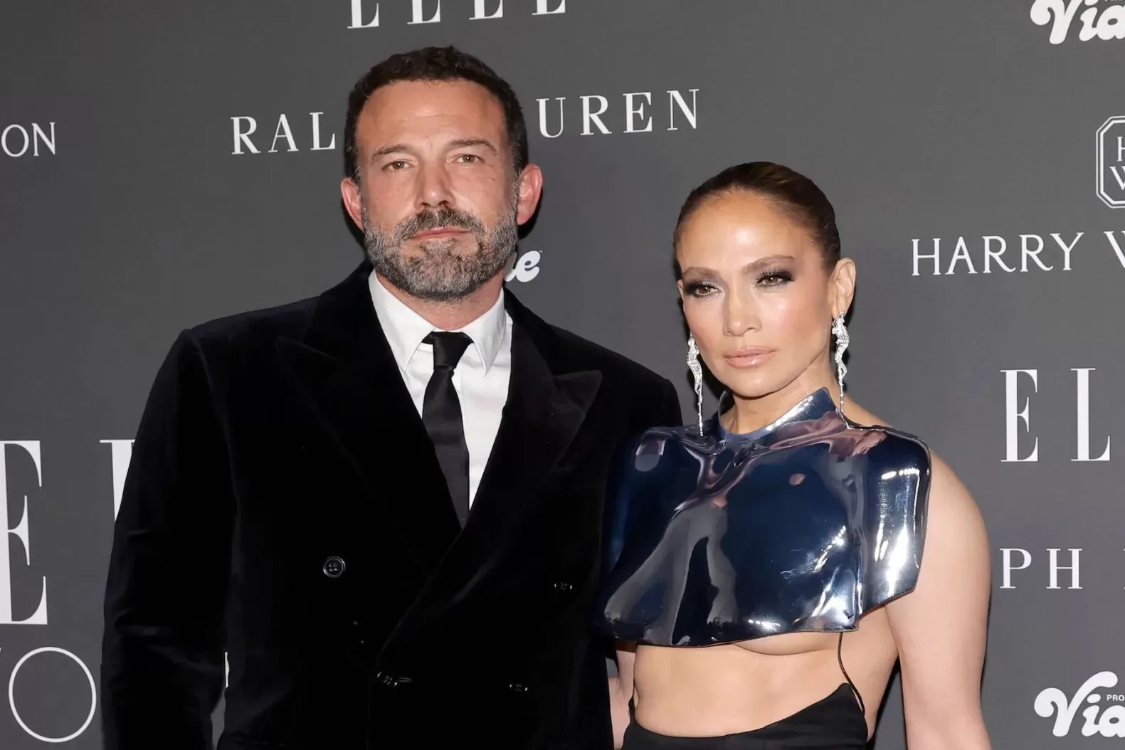 "Ben Affleck & Jennifer Lopez Finalize Divorce: Who Gets What & Their Recent Reunion Sparks Buzz!"