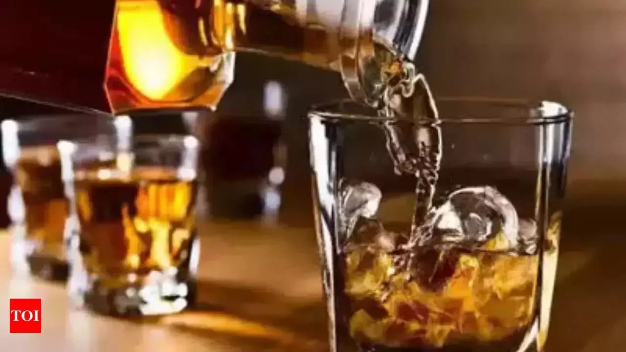 "Surgeon General Urges Cancer Warning Labels on Alcohol – A Bold Step for Public Health!"
