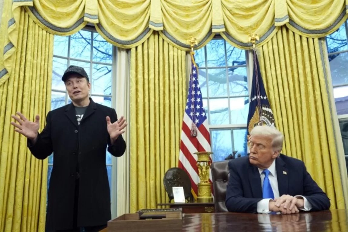 Trump Backs Elon Musk’s Federal Workforce Overhaul: Key Updates and Reactions