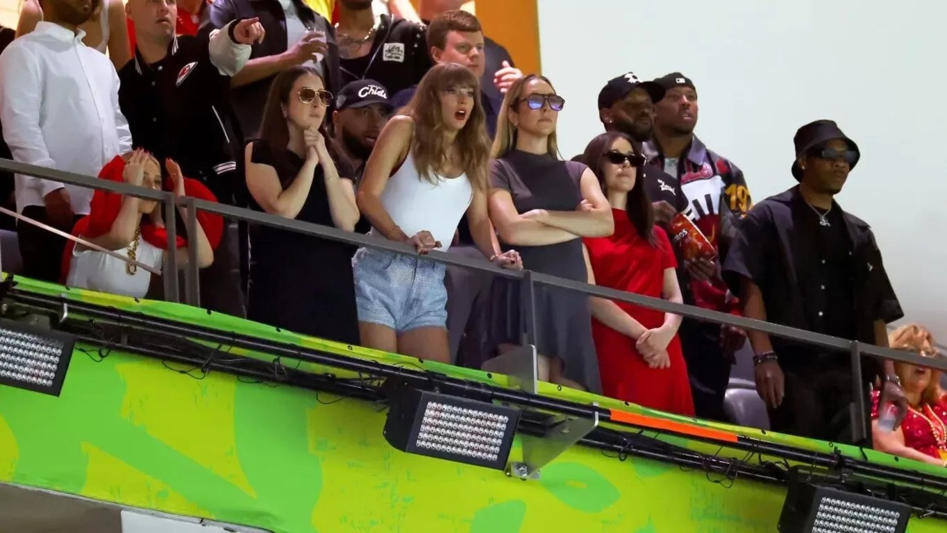 Taylor Swift’s Super Bowl LIX Appearance: A Night of Style, Cheers, and Chiefs’ Defeat