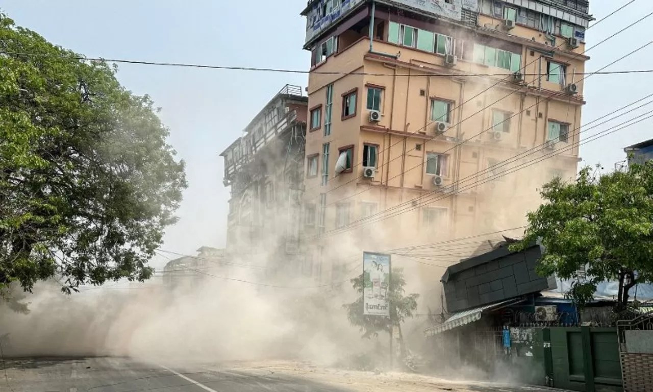 "Myanmar Thailand Earthquake 2025: 700 Dead, Live Updates & Rescue Efforts"