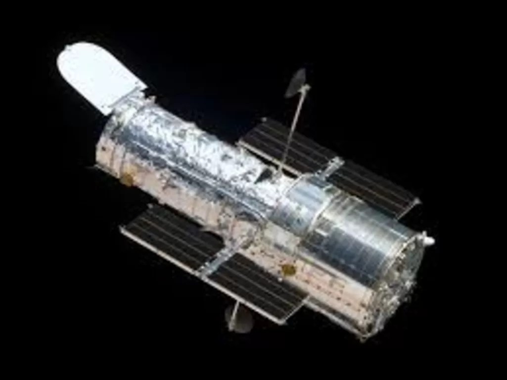 Hubble Space Telescope Turns 35: NASA Unveils Breathtaking New Space Images