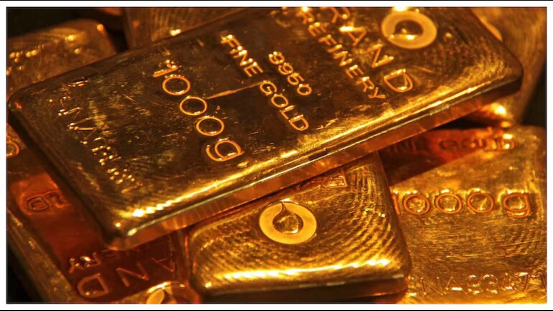 Gold Prices Drop After U.S.-China Tariff Deal: Impact on Newmont and Mining Stocks in 2025