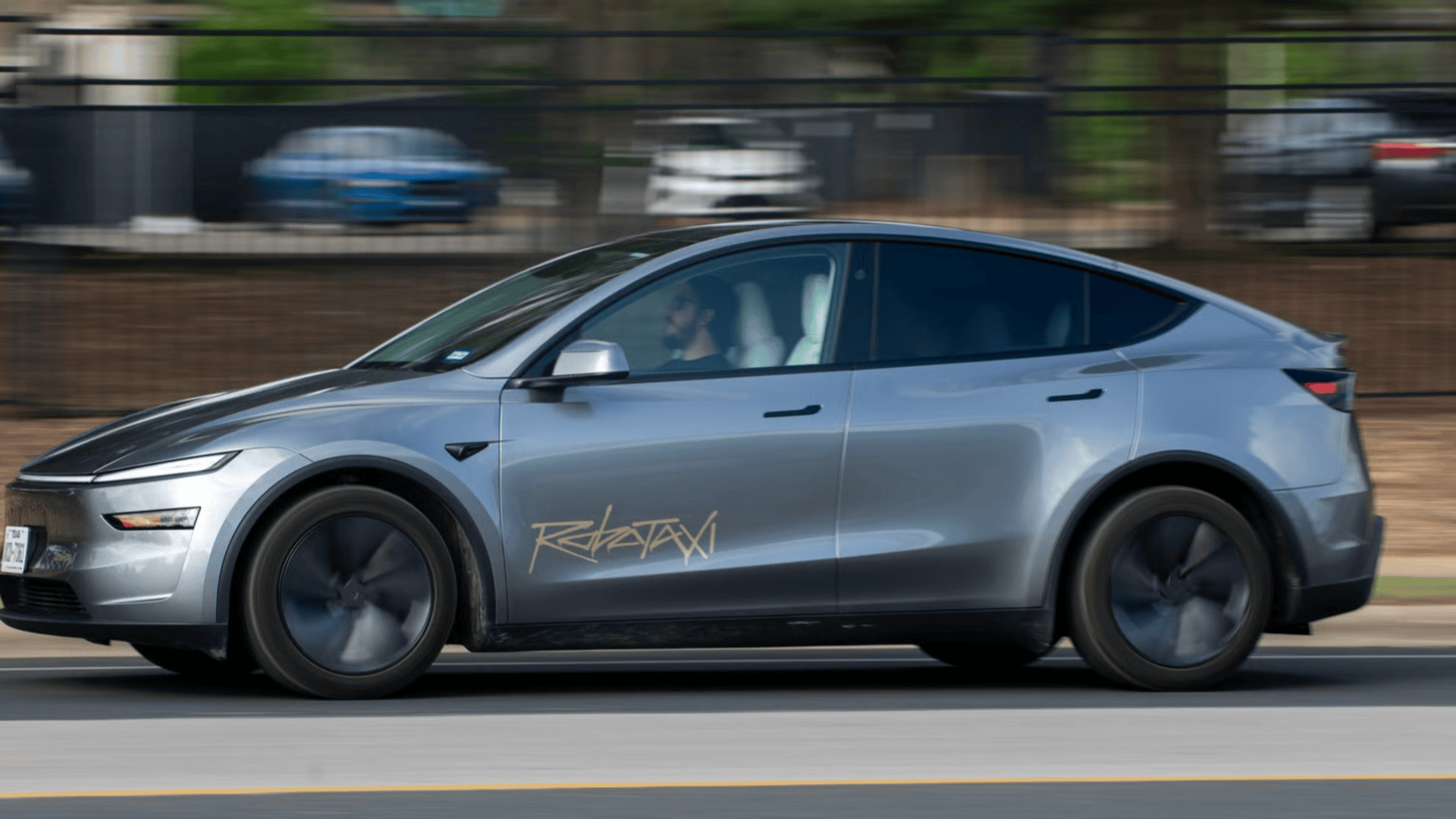 Tesla’s Self-Driving Robotaxis in Austin Raise Safety Concerns After Viral Videos