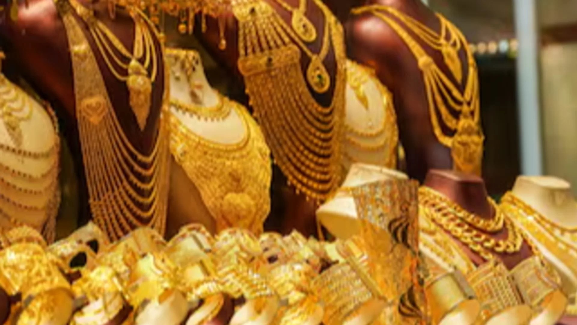 Gold Prices Surge After Israel Airstrikes on Iran’s Nuclear Facilities