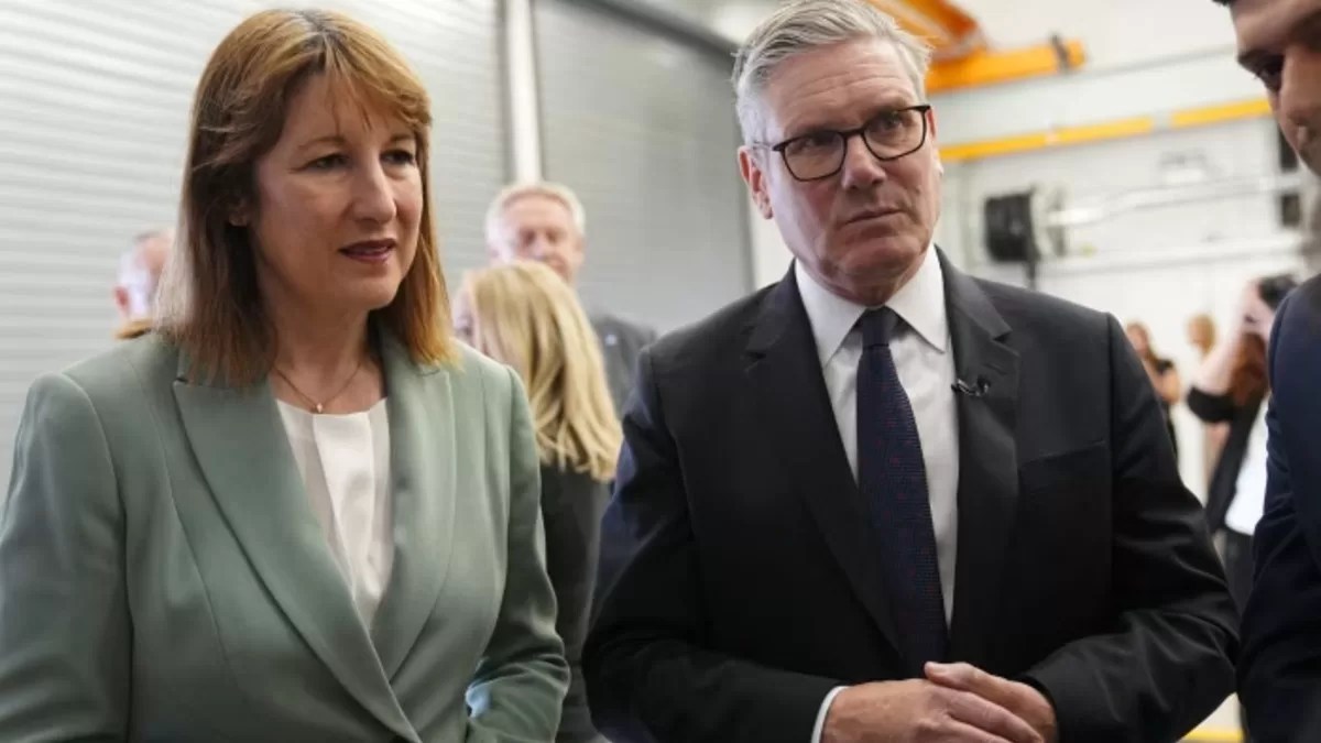 UK Markets Bounce Back After Starmer Backs Rachel Reeves