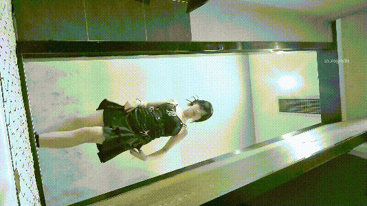 酒吧女厕全景后拍❤️三位陪酒小姐姐的极品小黑鲍