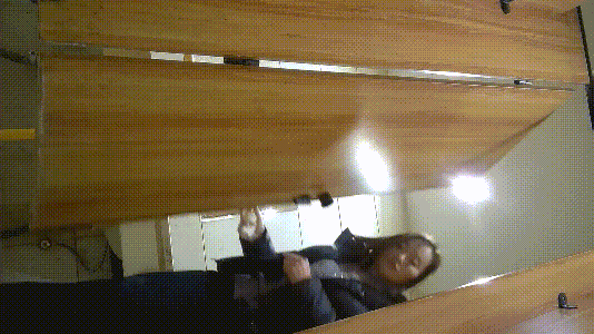 商场女厕近距离偷拍4位美女❤️各种极品嫩鲍鱼