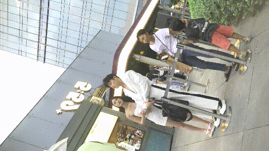 大神地铁站一路跟踪抄底包臀裙美女❤️和男友逛街白内