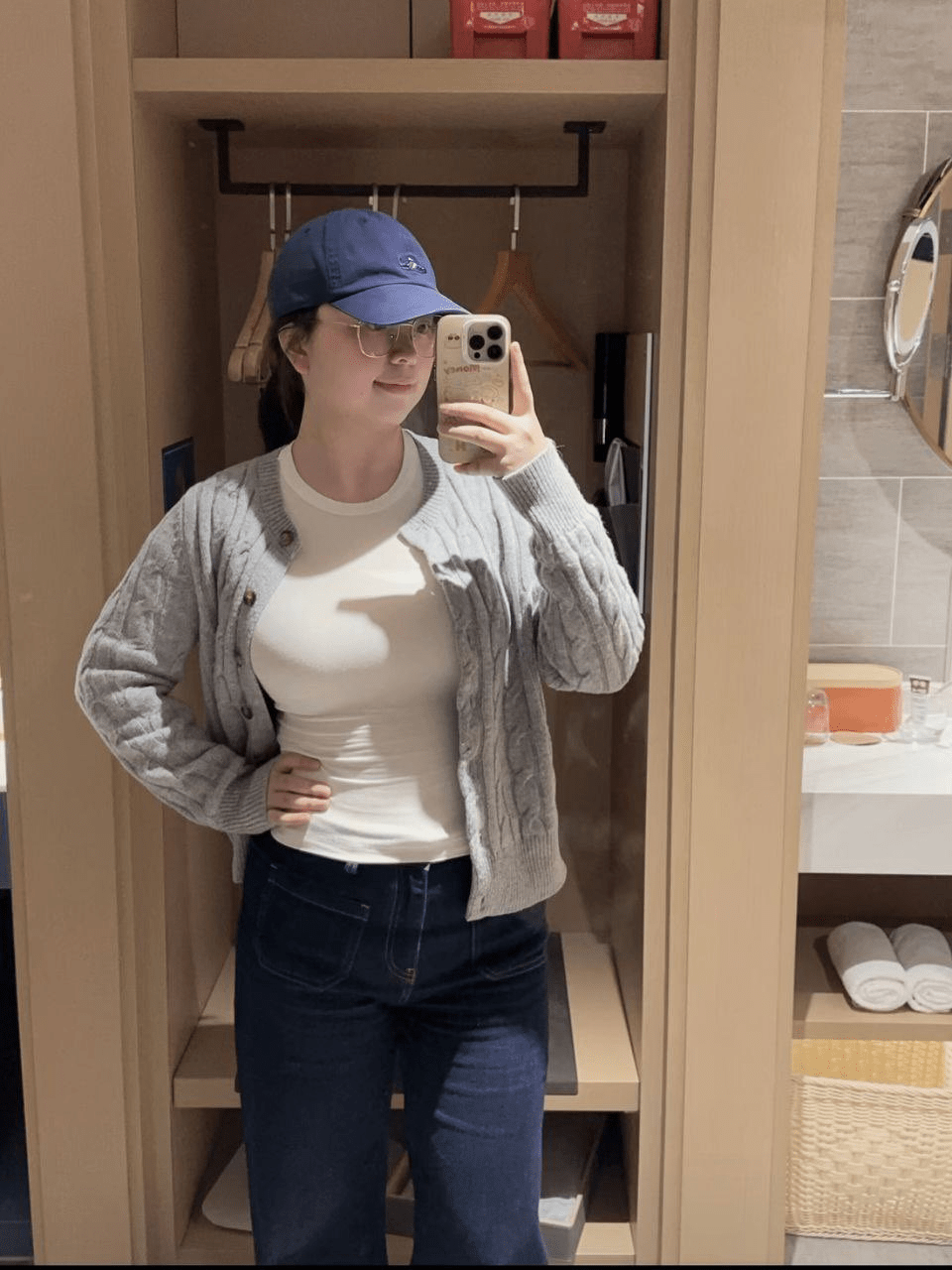 ❤️❤️博主曹阿满的大屁股母狗们，集美的肉臀一声声撞击下好清脆，好浪~