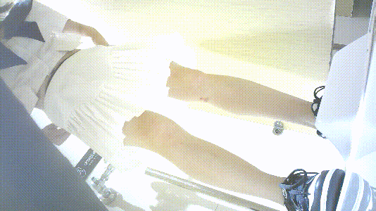 商场女厕全景偷拍白色短裙小姐❤️多毛小黑鲍鱼