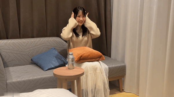 Myfans✅suita_ona_ka✅【露脸】送给新婚小少妇的贺礼中出内射！她说她丈夫工作很忙，所以他们不常做爱