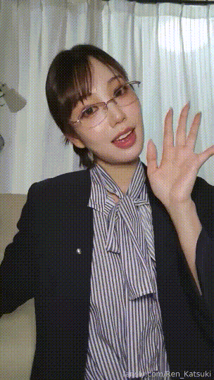 ⚫️最新福利，顶流女神【Ren_Katsuki香月怜】秘书下班道具自慰，性欲强悍舔鸡巴技术超一流