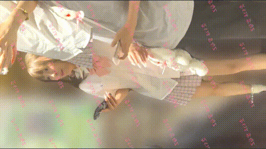 商场女厕全景偷拍JK裙小姐姐❤️人美BB也嫩