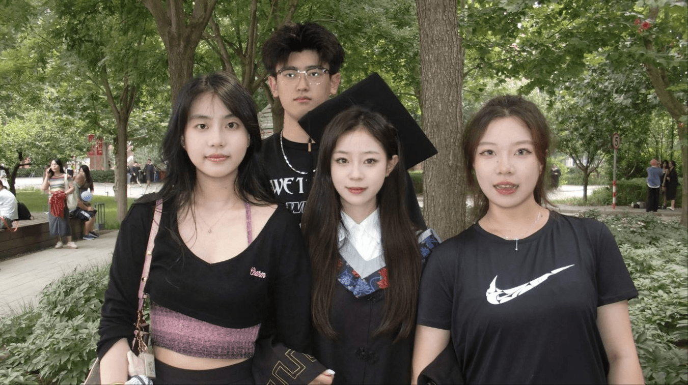 ⚫️云盘高质露脸泄密！北京城市学院刚毕业护士生【刘源】和男友性爱自拍流出