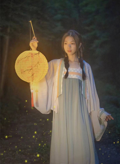 中国美院清纯女神苏雨桐不雅视频流出❤️黑丝足交SM绳缚深喉爆操 高超性技征服学长大屌！