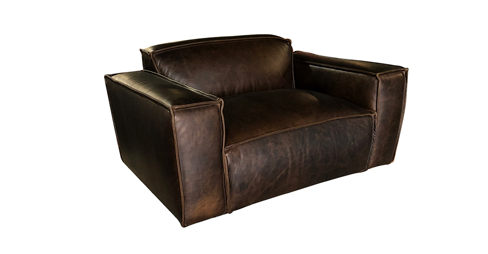 Cosmo oversize leather chair
