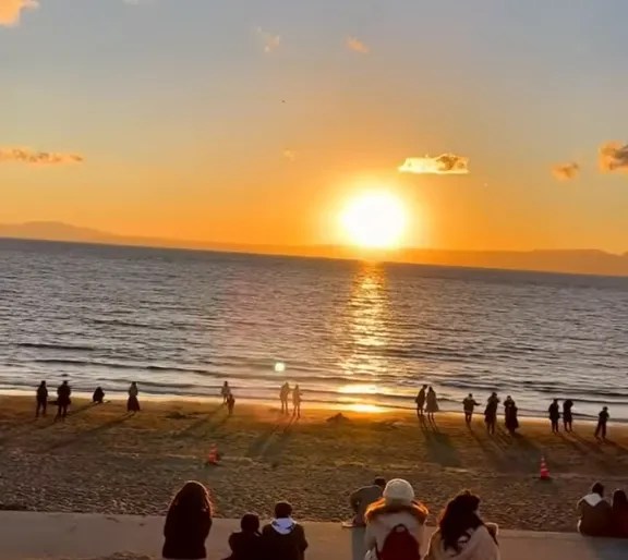 【2025鎌倉攻略】| 六大景點 : 從大佛看到灌籃高手平交道，還有超美沙灘夕陽