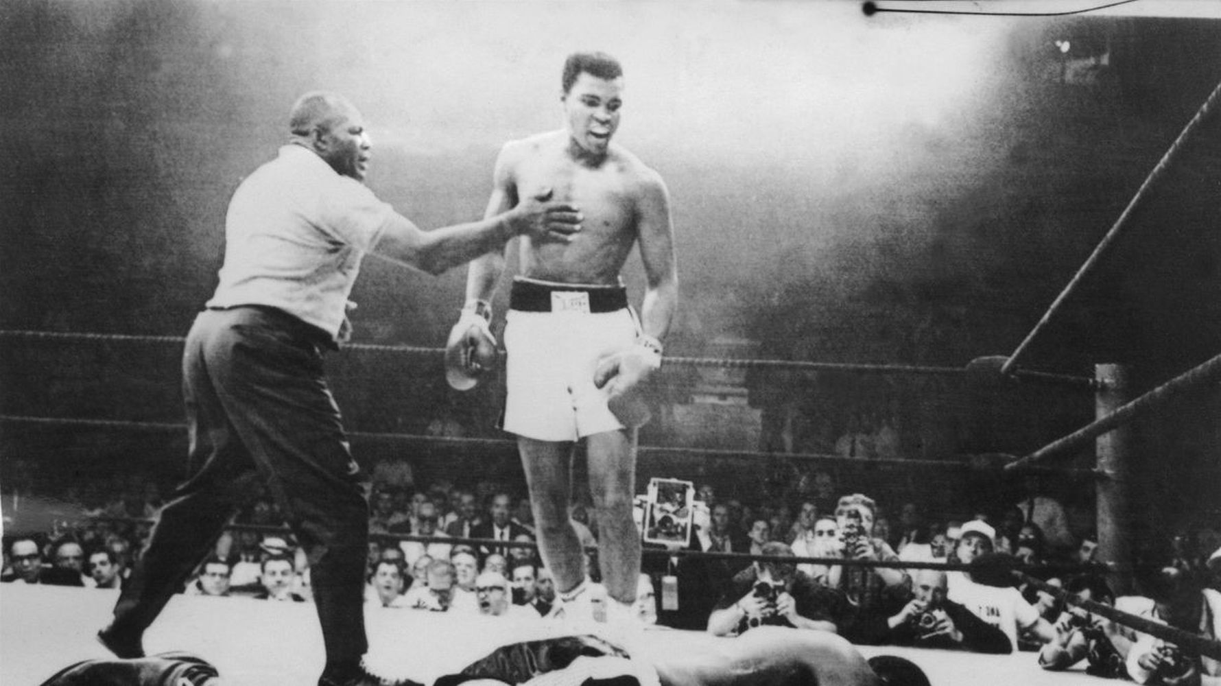 Tarihte Bugün : Muhammed Ali 1960 Roma Olimpiyatlarında Altın Madalya Kazandı