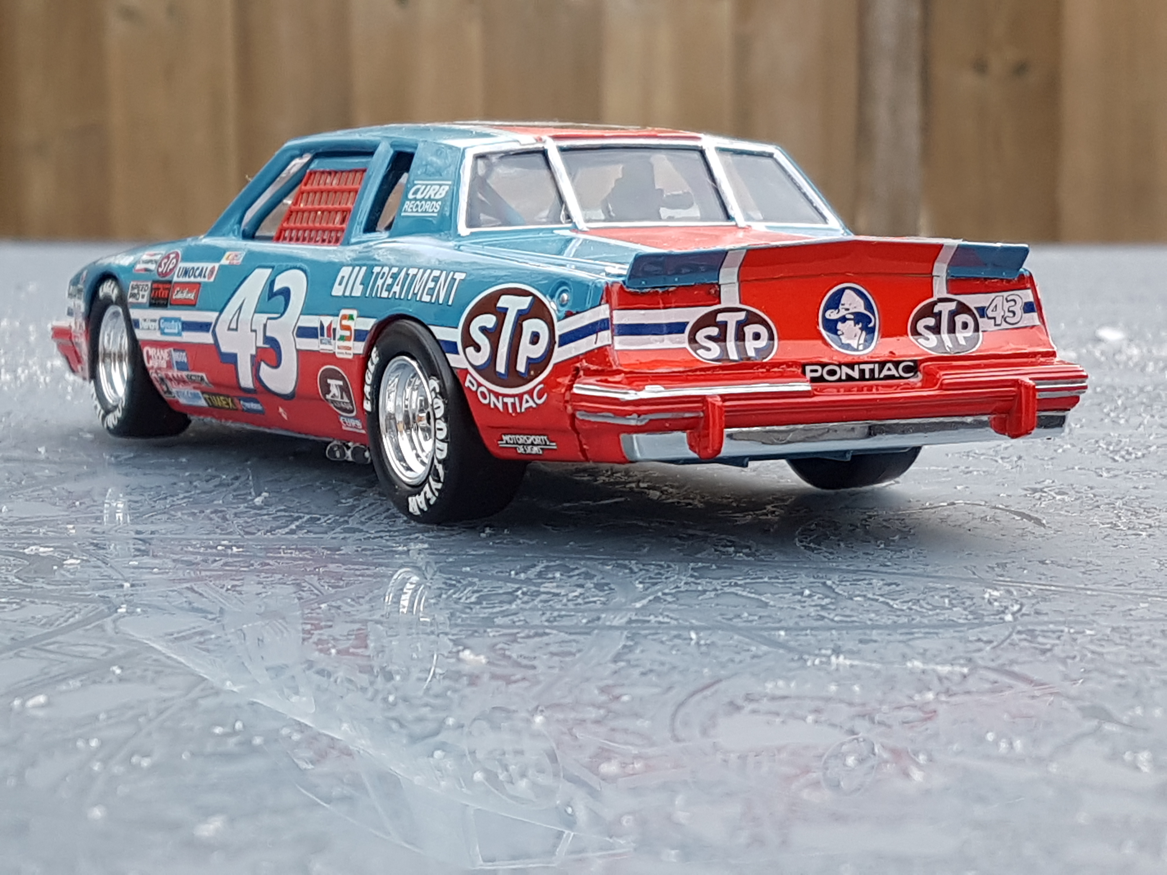 1984 Pontiac Grand Prix #43 STP NASCAR – Revell Monogram – Rays Kits