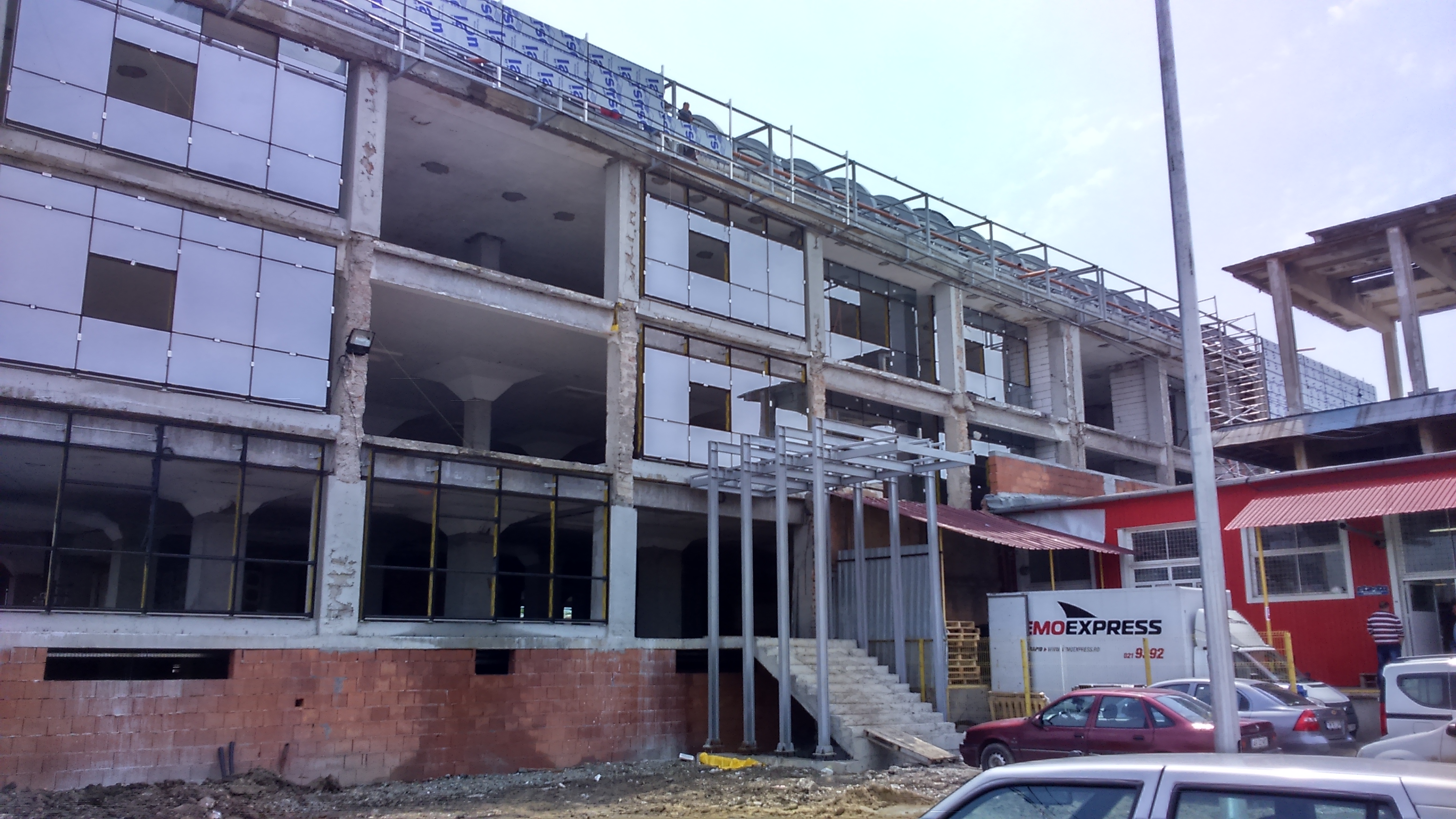 exterior - Refunctionalizare depozit tuica-vin in cladire de birouri - Razvan P. Botofan - Birou de arhitectura