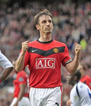 Gary Neville anuncia su retirada profesional