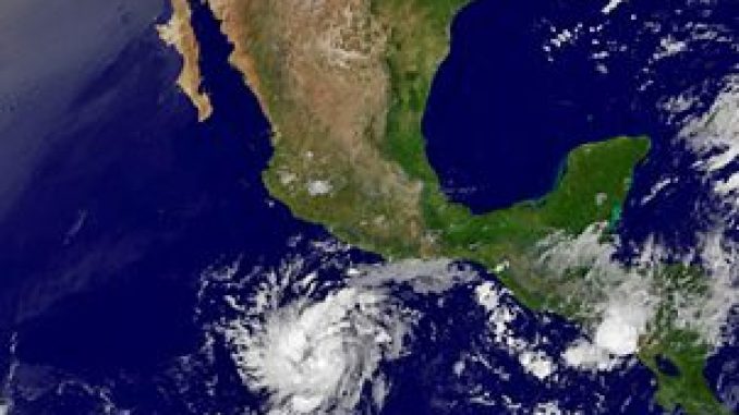 Con 120 km por hora, Adrián es el primer huracán del año