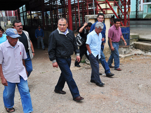 Se suma Martín Vásquez al trabajo por el desarrollo de Zacatepec, Mixe