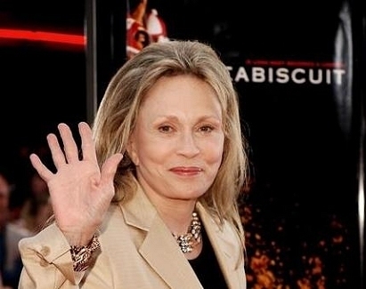 Faye Dunaway acusada de aprovecharse de la ley