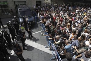 ‘Indignados’ inician movilización