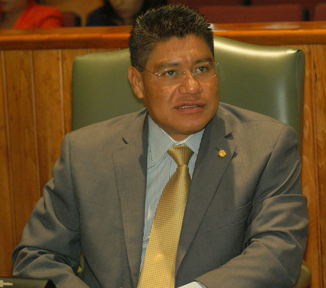 Incongruente la declinación del candidato del PVEM: Elías Cortés