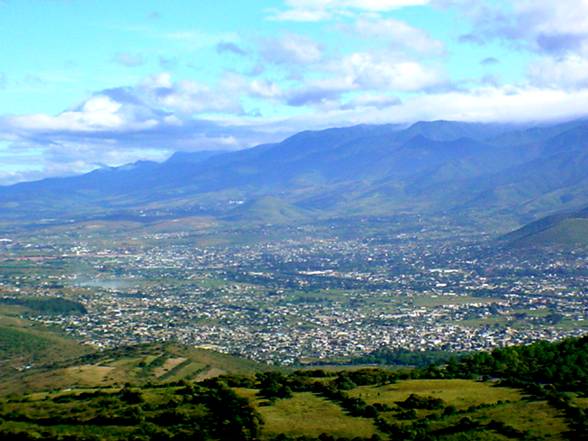 Oaxaca…’ la musica y la muerte en el valle ‘