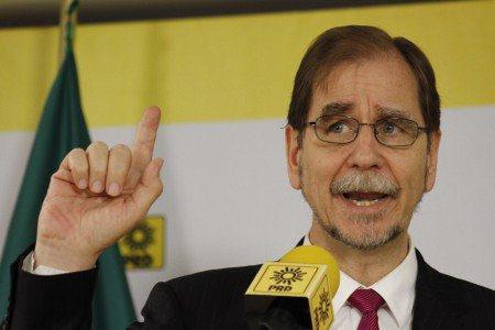 PRD…las tribus buscan acuerdo para mantener a Basave