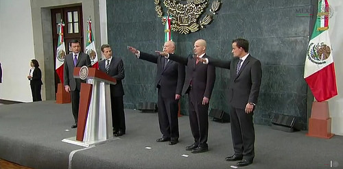 Peña Nieto…designó relevos en Pemex, Seguro Social y SSA