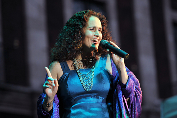 Susana Harp…20 años de cantarle yo soy un pedacito de Oaxaca