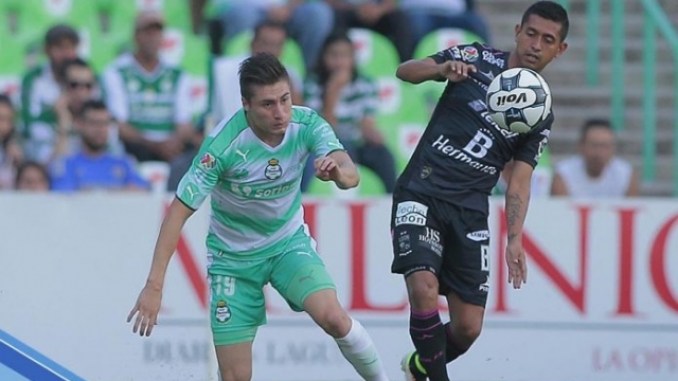 Santos...de último minuto con tres hombres más 1-0 a León