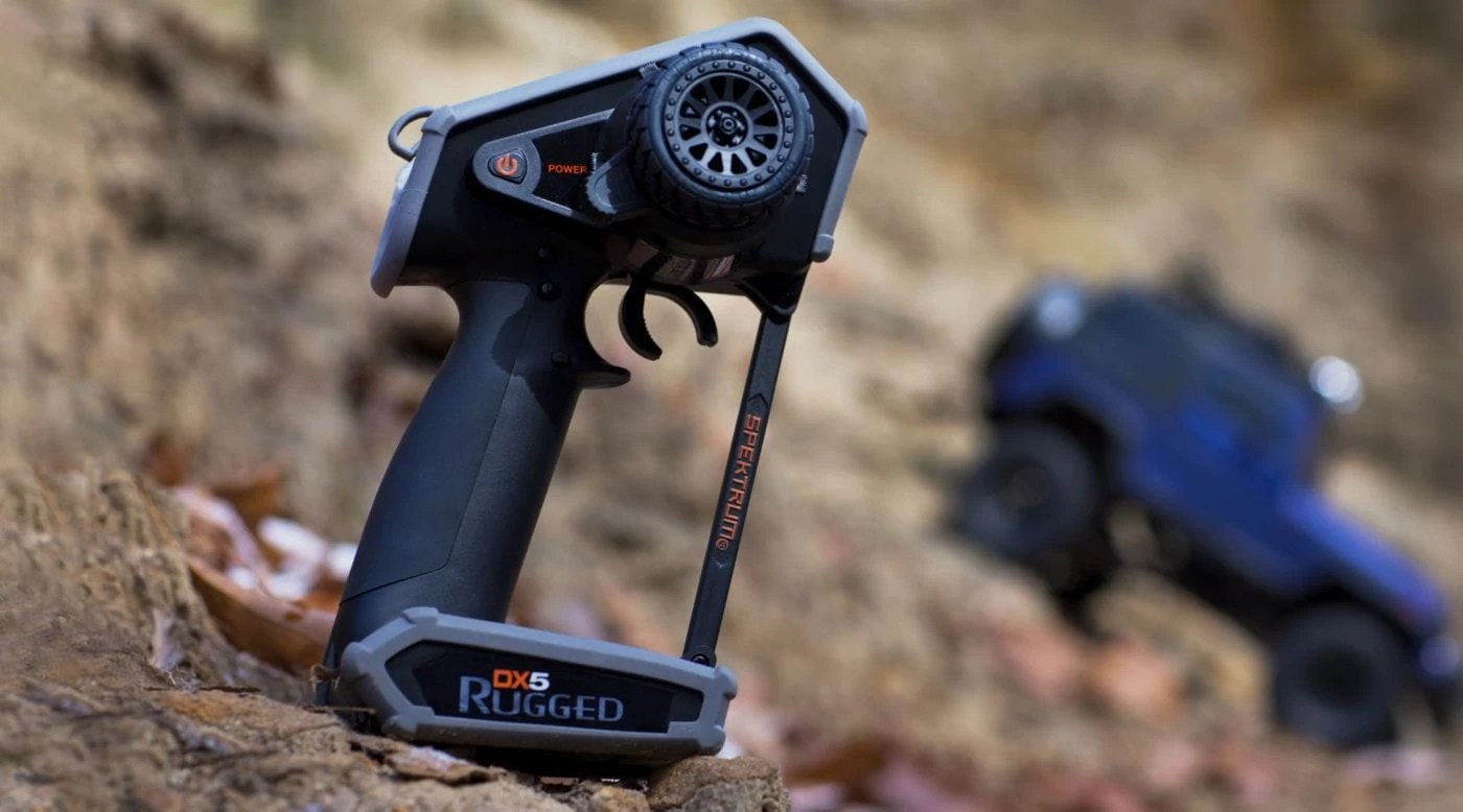 Toughness for the Trail: Spektrum’s DX5 Rugged R/C Crawler Radio | RC Newb