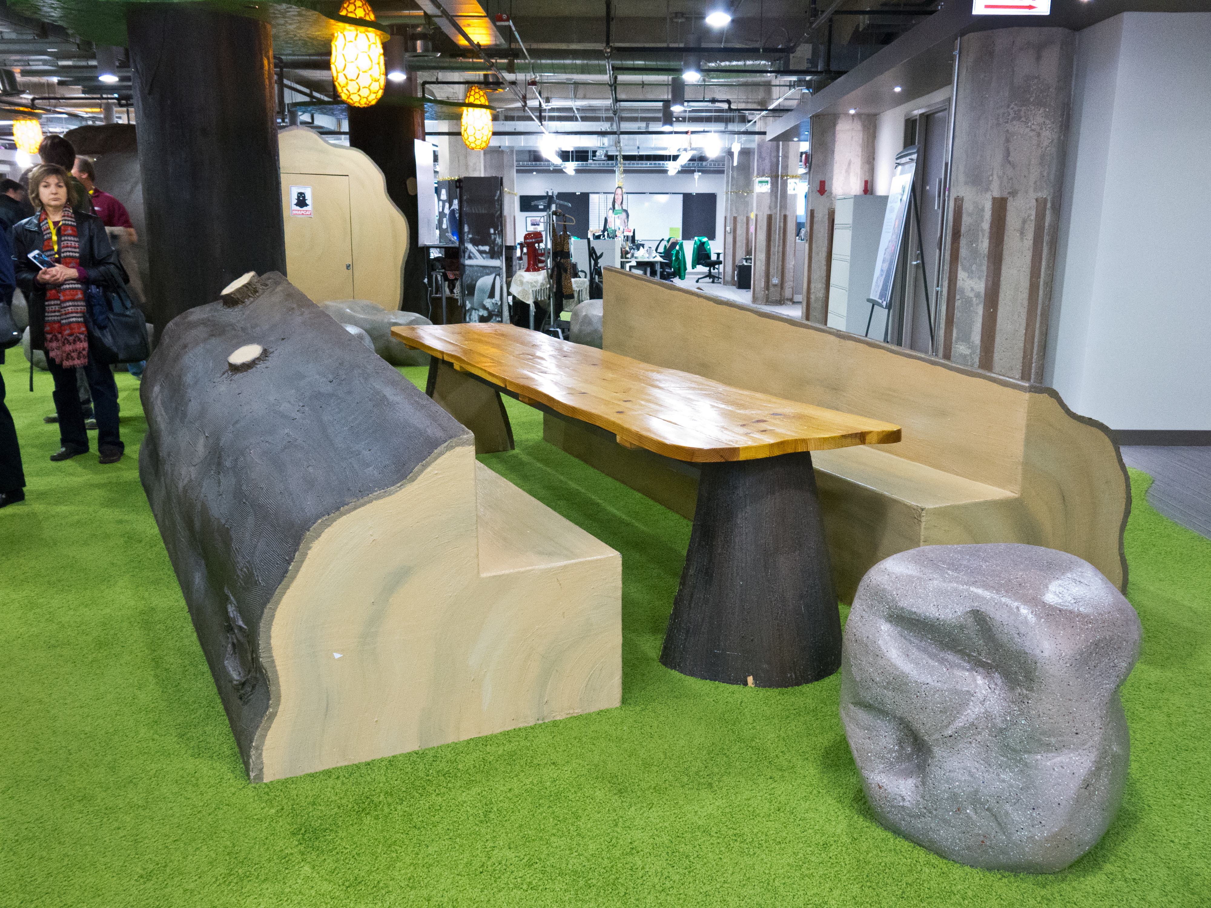 An informal meeting area in the Groupon headquarters.
