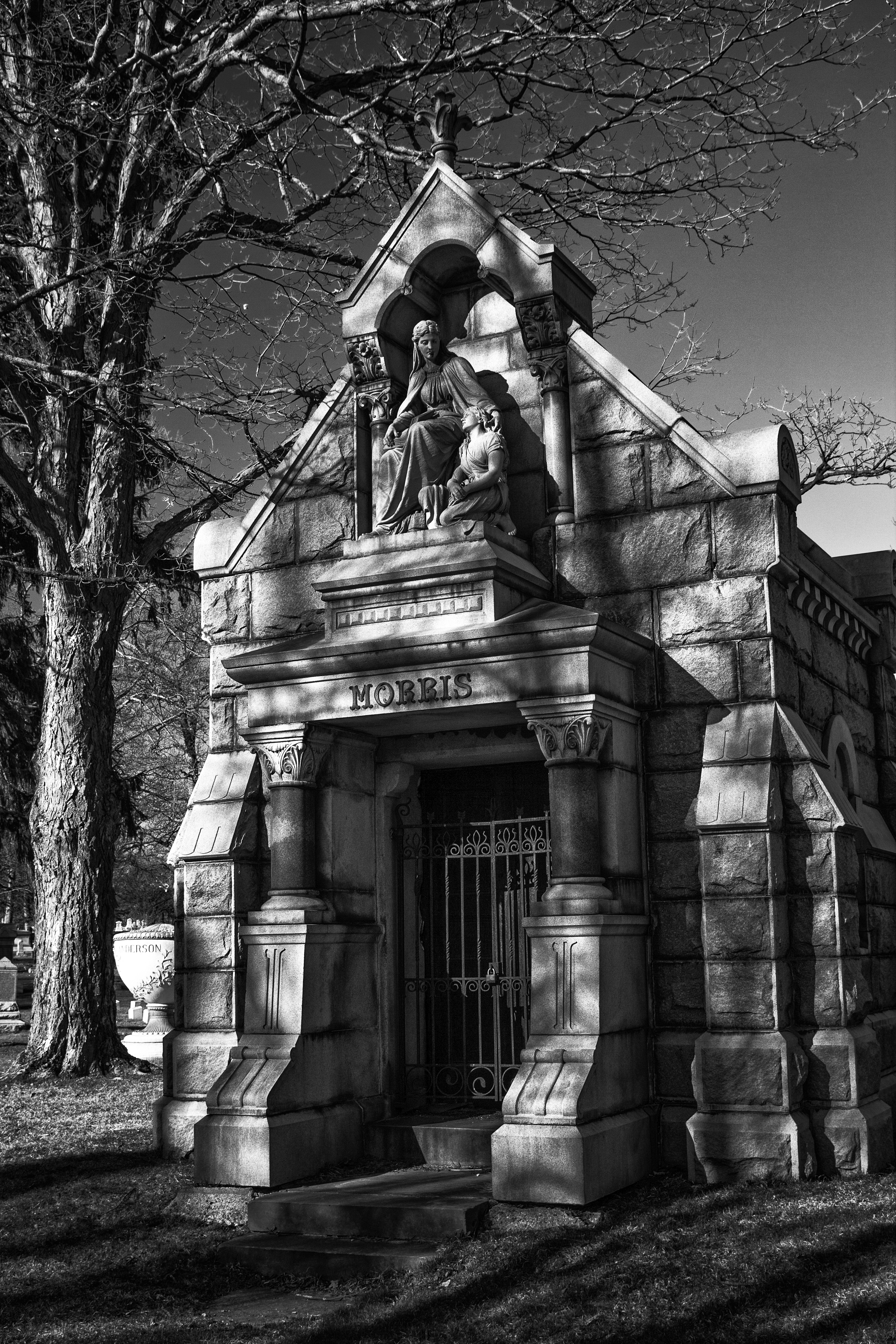 Oakwood Cemetery