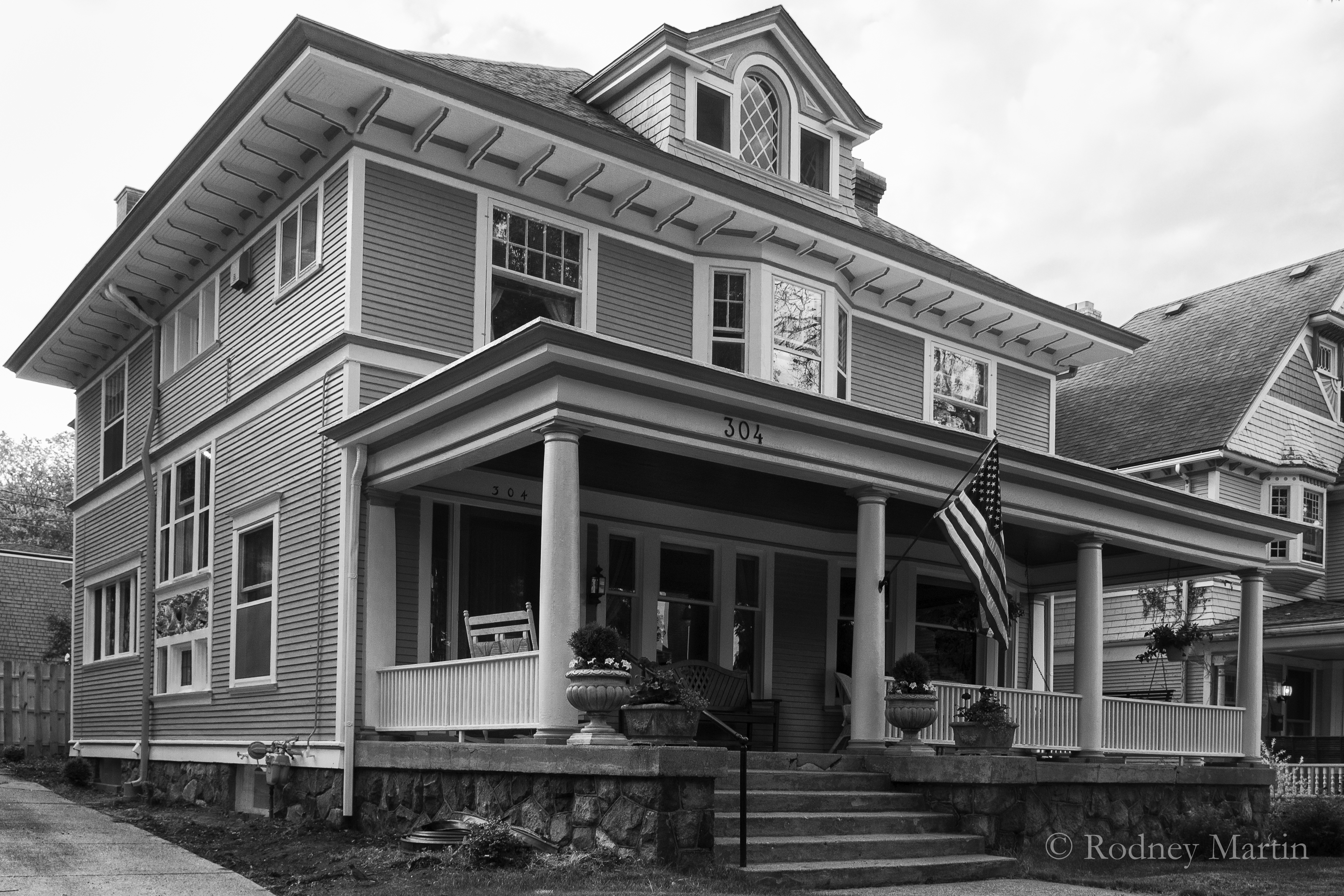 Heritage Hill - 304 Madison