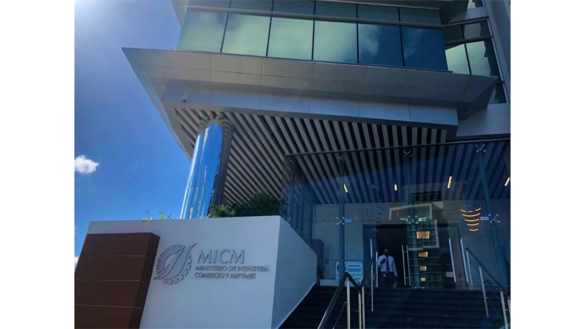 fachada micm
