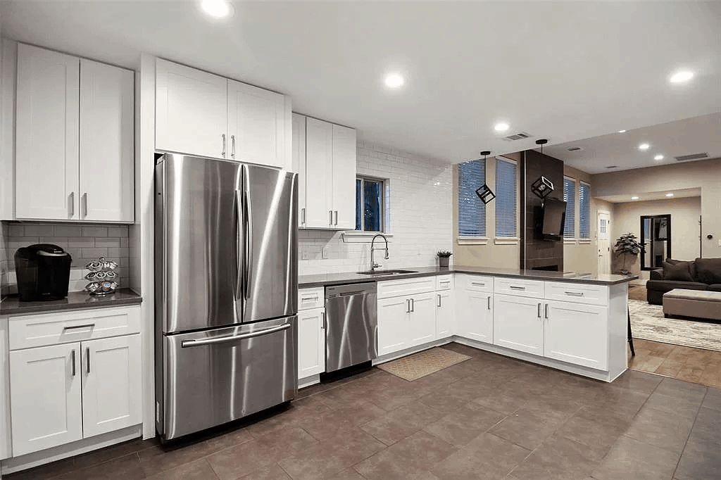 Kitchen at our Central Dallas Treatment Center