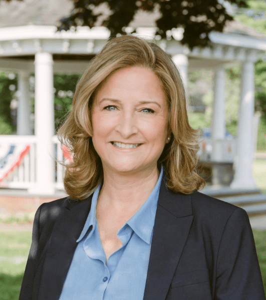 Re-Elect Maria Moore  for Southampton  Town Supervisor Logo