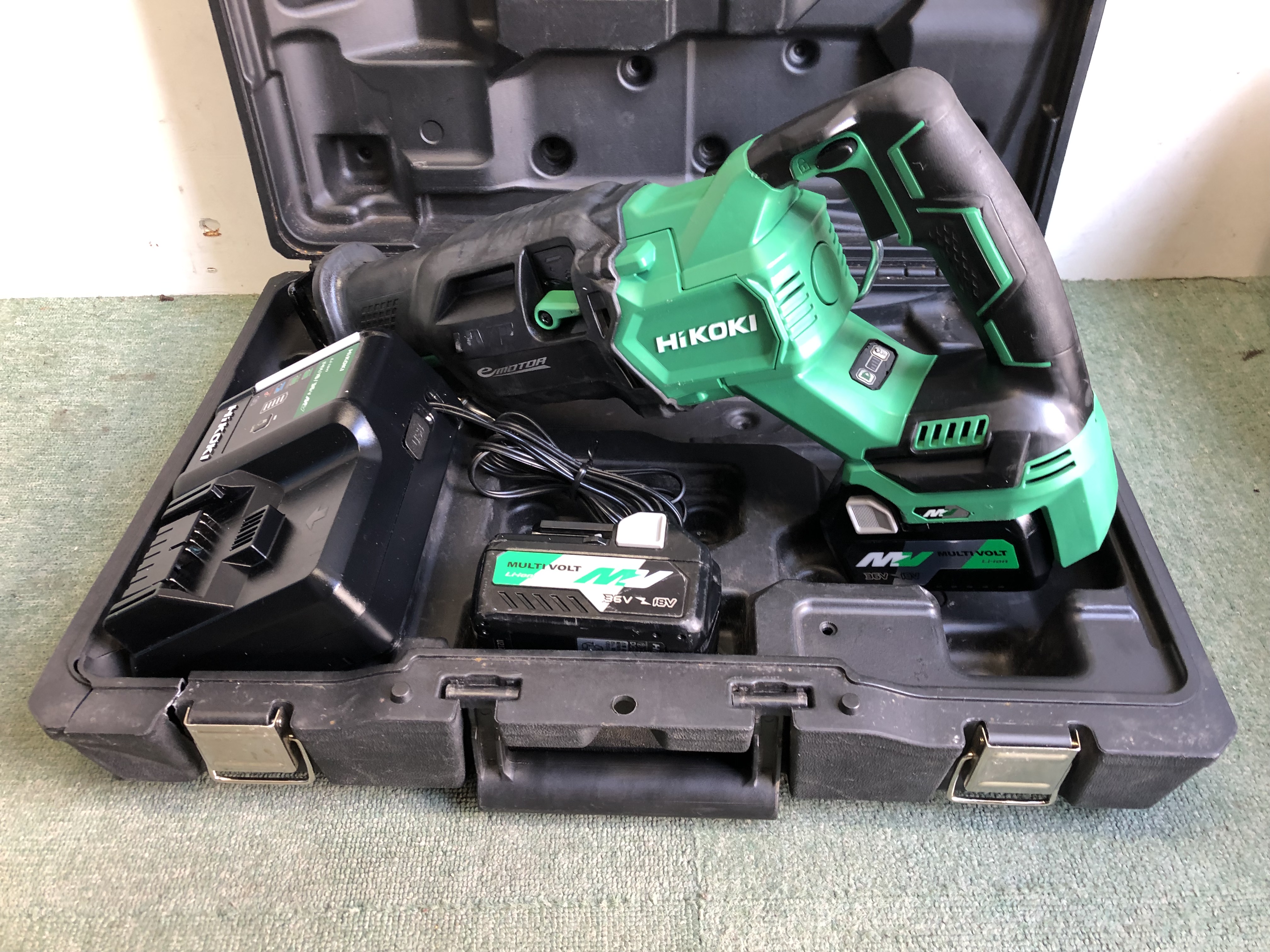 HiKOKI CR36DA 36V コードレスセーバーソー【リライズ市川行徳店】【店頭取引限定】【中古】ITH3KJRNGGTQ HIKOKI(日立工機) CR36DA(XPZ) コードレスセーバーソー36V-2.5Ah