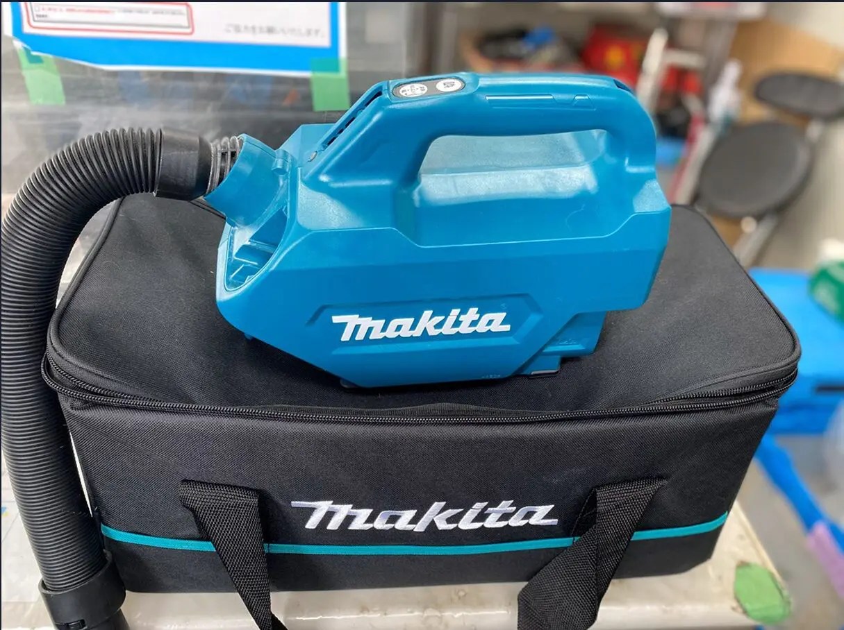 マキタ(makita)の18V充電式クリーナー CL184D中古品を買取させて