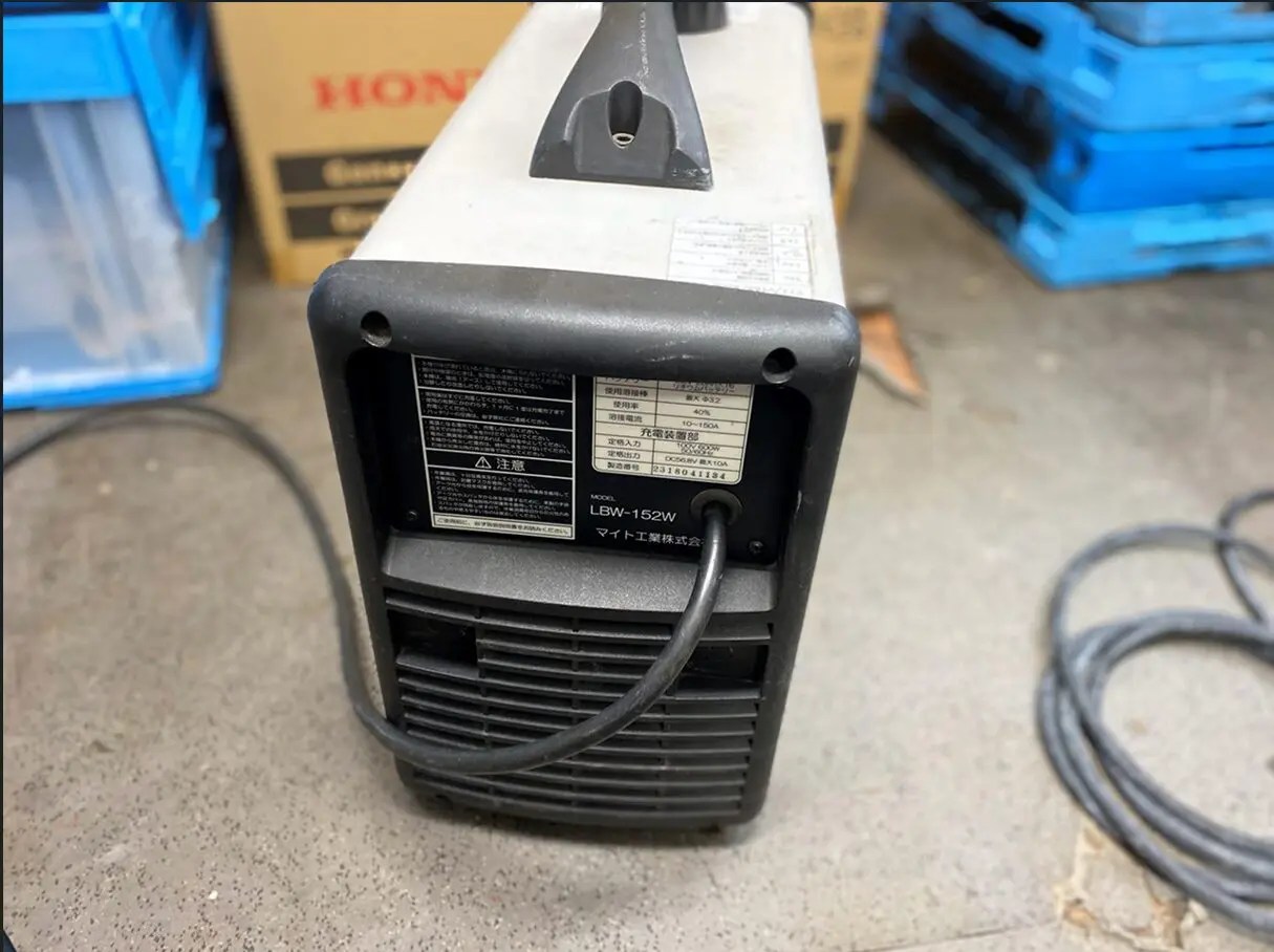 マイト工業(MIGHT)のリチウムバッテリー溶接機 LBW-152W 中古品