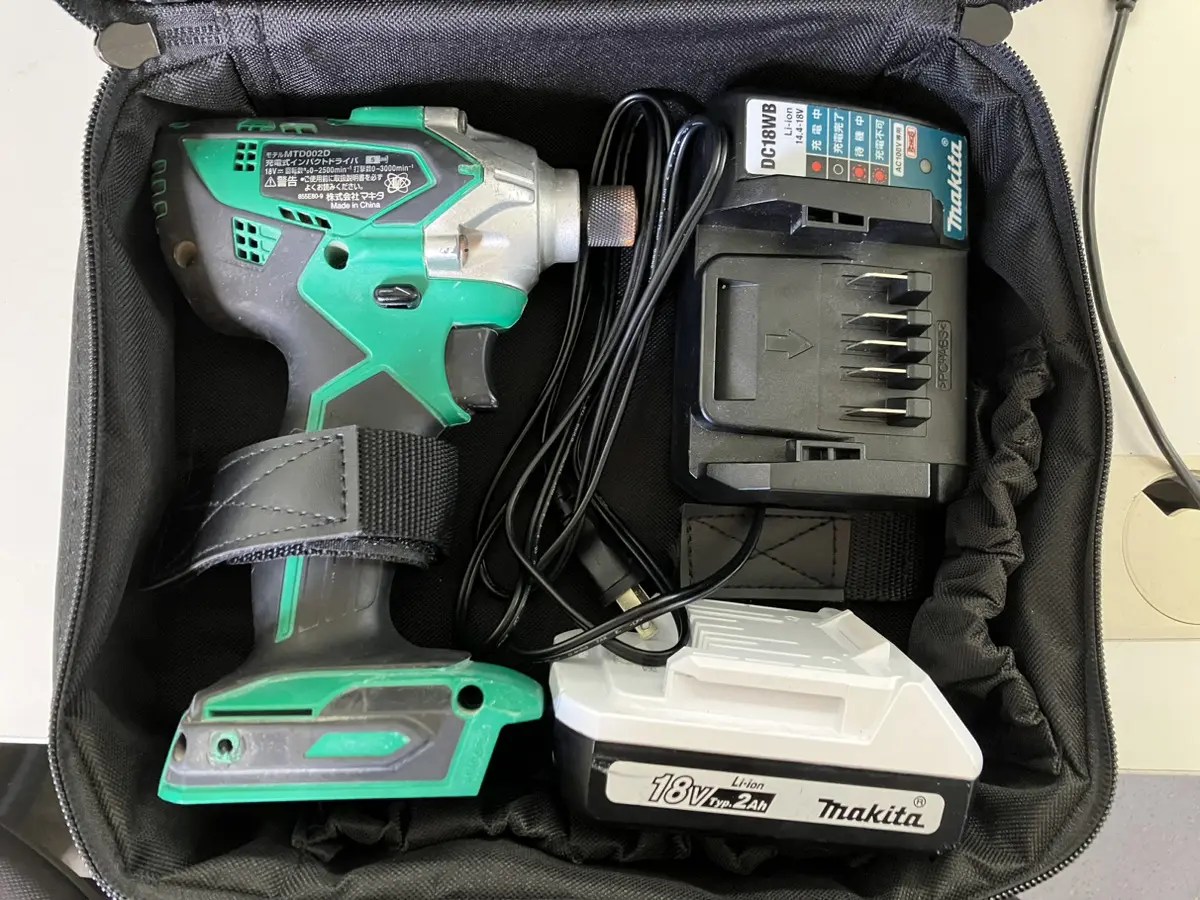 安い，お得 「中古良品 使用感有 マキタ 18v インパクトドライバ 