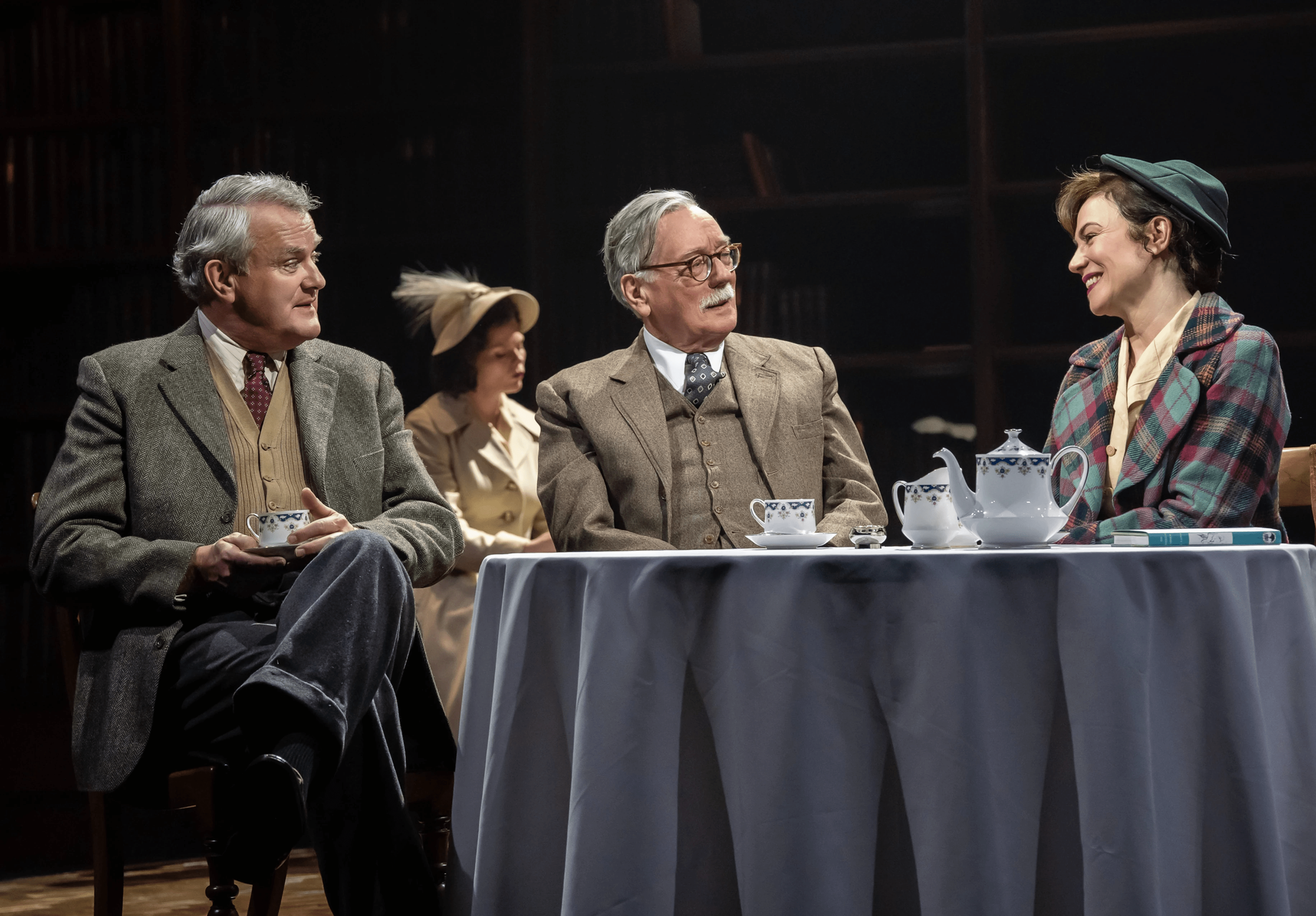 Review of Shadowlands, Aldwych Theatre, London, 2026