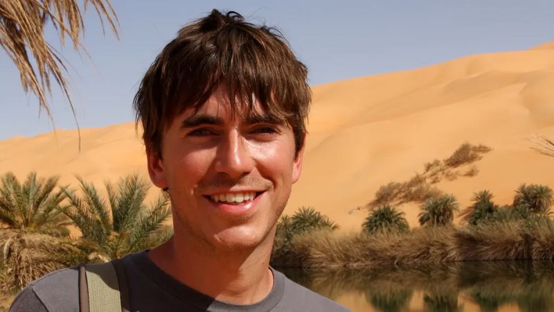 Simon Reeve Interview 2013 - Premium Dark Wallpaper Gallery - Mobile
