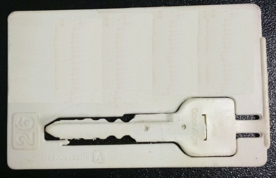 plastic car key, temp